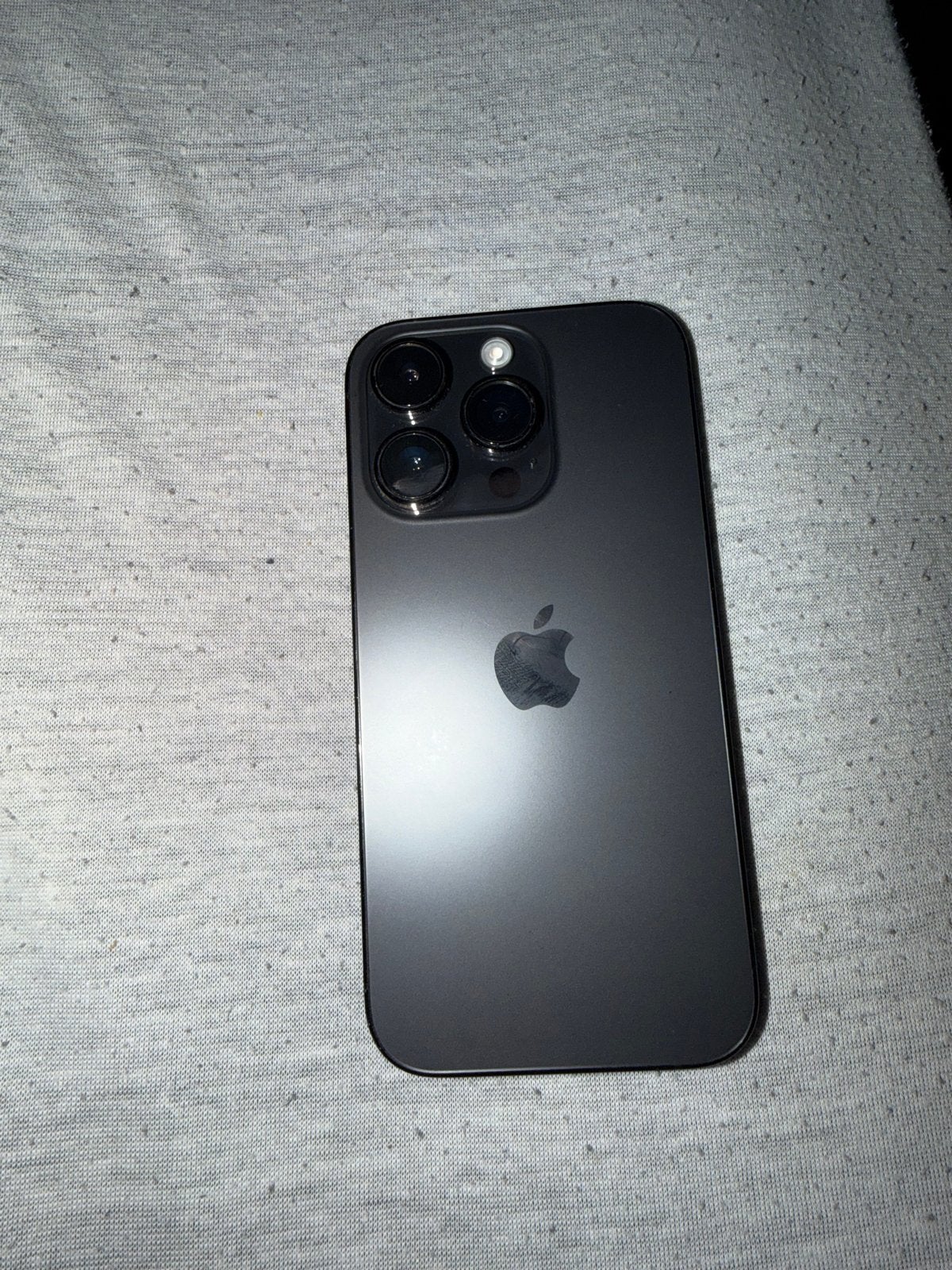 iPhone 14 Pro - Gebruikt met barst in scherm