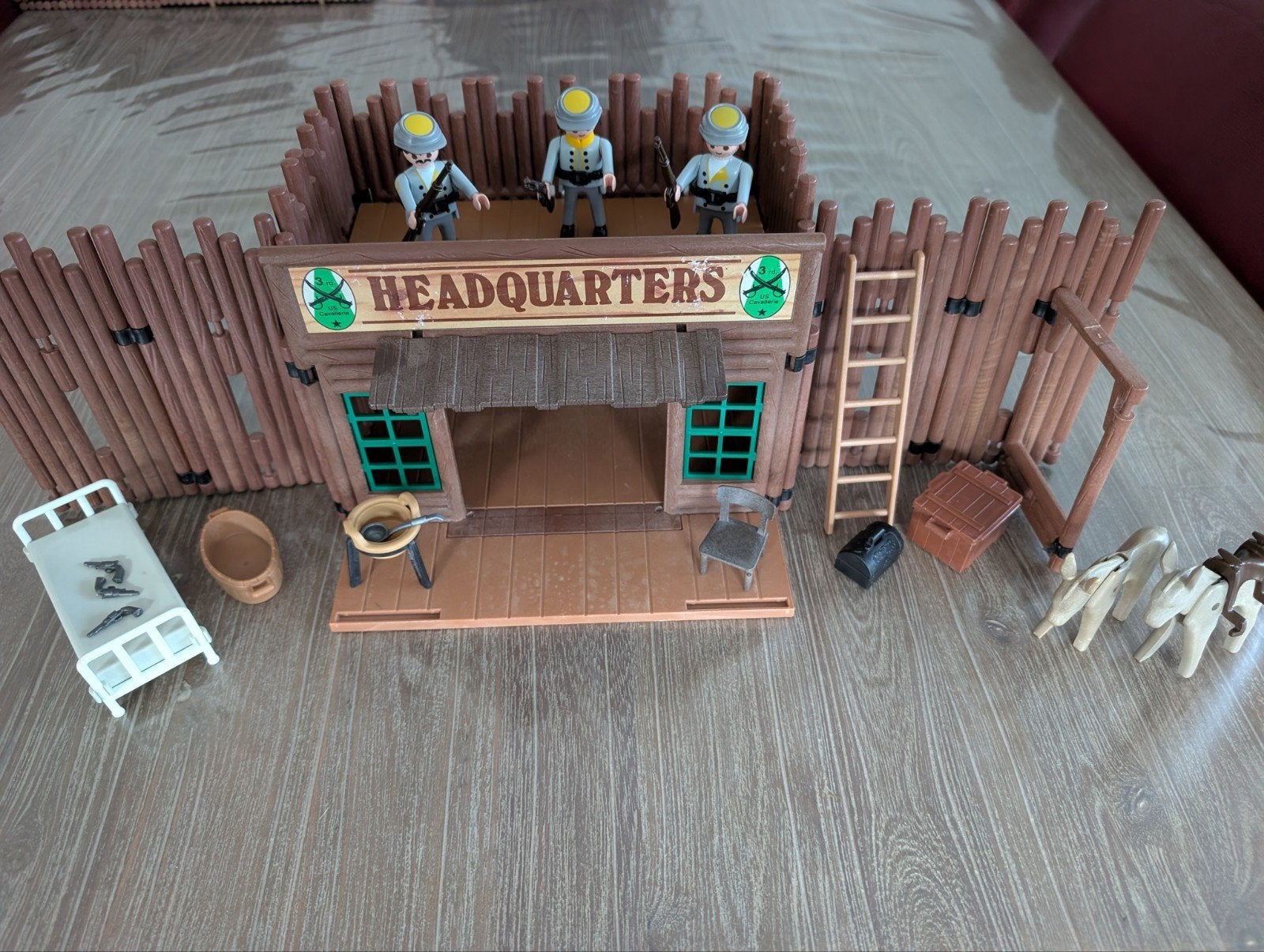 Vintage Playmobil headquarters, Ophalen of Verzenden, Gebruikt, Complete set, Gebouw