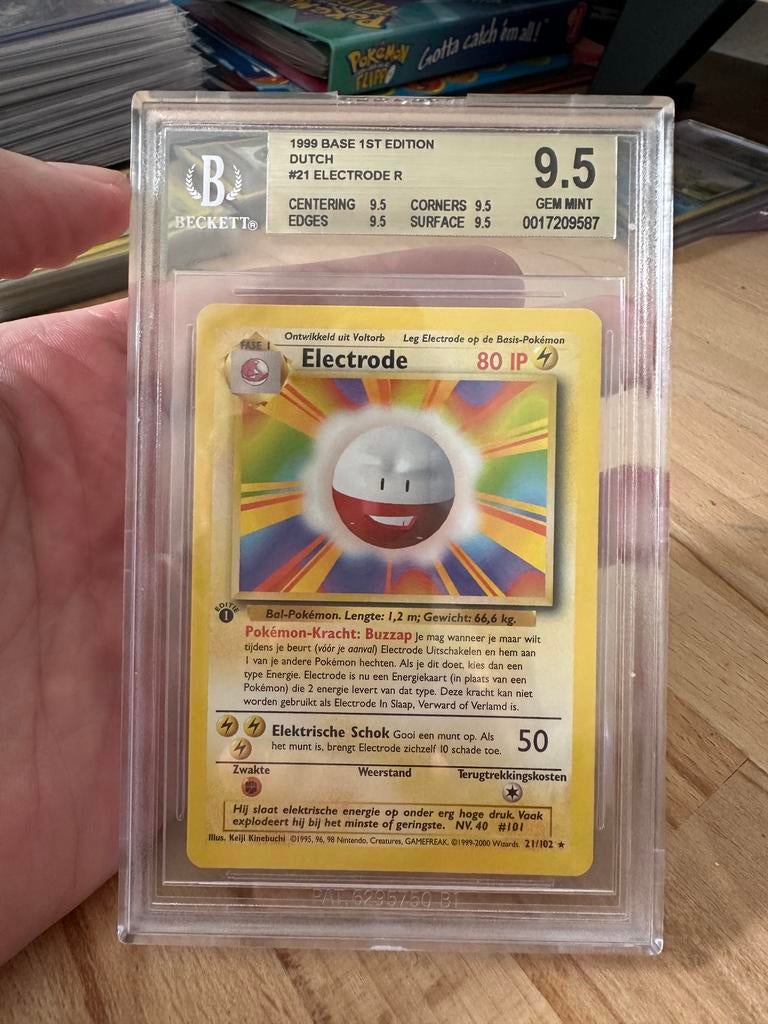 Electrode 1st edition BGS 9.5 gem mint - base set, Ophalen of Verzenden, Zo goed als nieuw