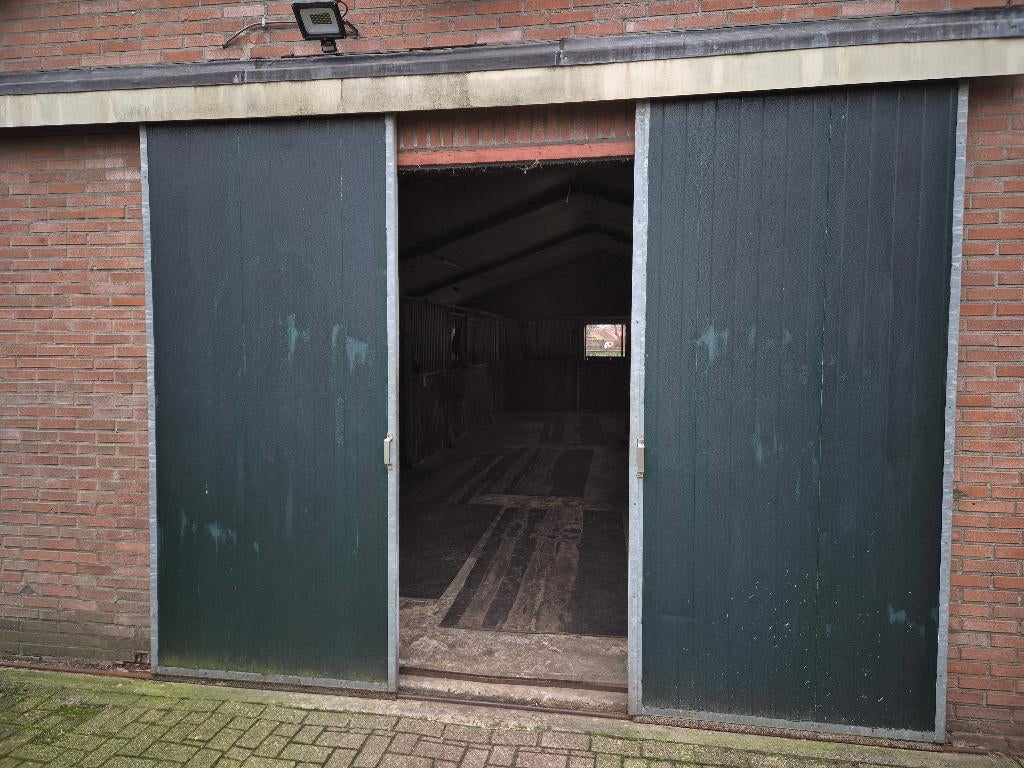 dubbele schuifdeur, Stalling