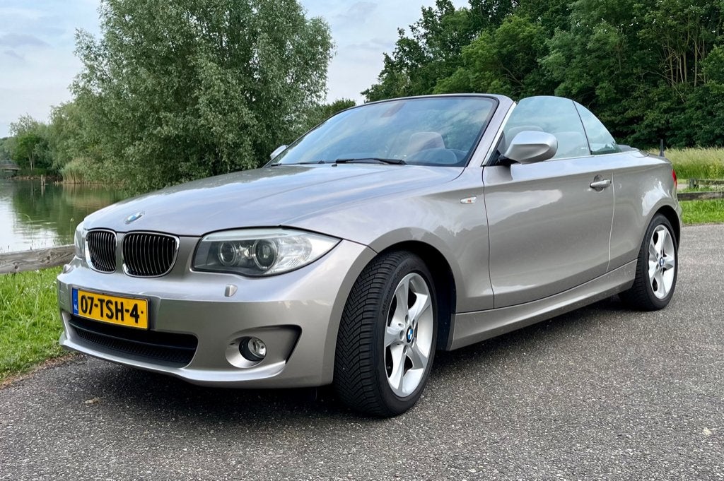 BMW 1-Serie 118i Cabrio | 2012 | Grijs | 118.478 km, 1-Serie, 1995 cc, Cabriolet, 4 stoelen
