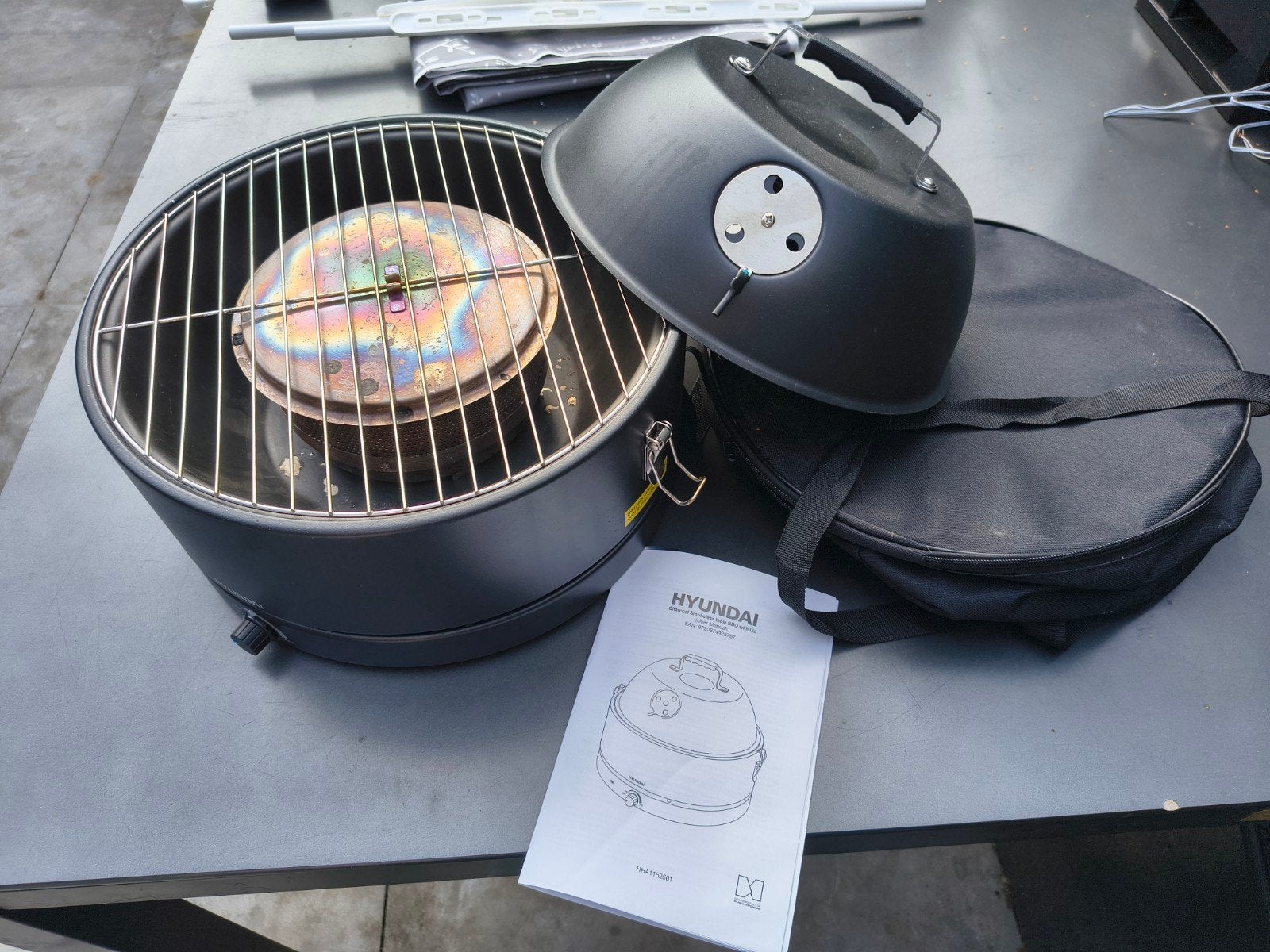 Hyundai Smokeless Houtskool BBQ met Deksel en Draagtas, Ophalen, Zo goed als nieuw, Hyundai