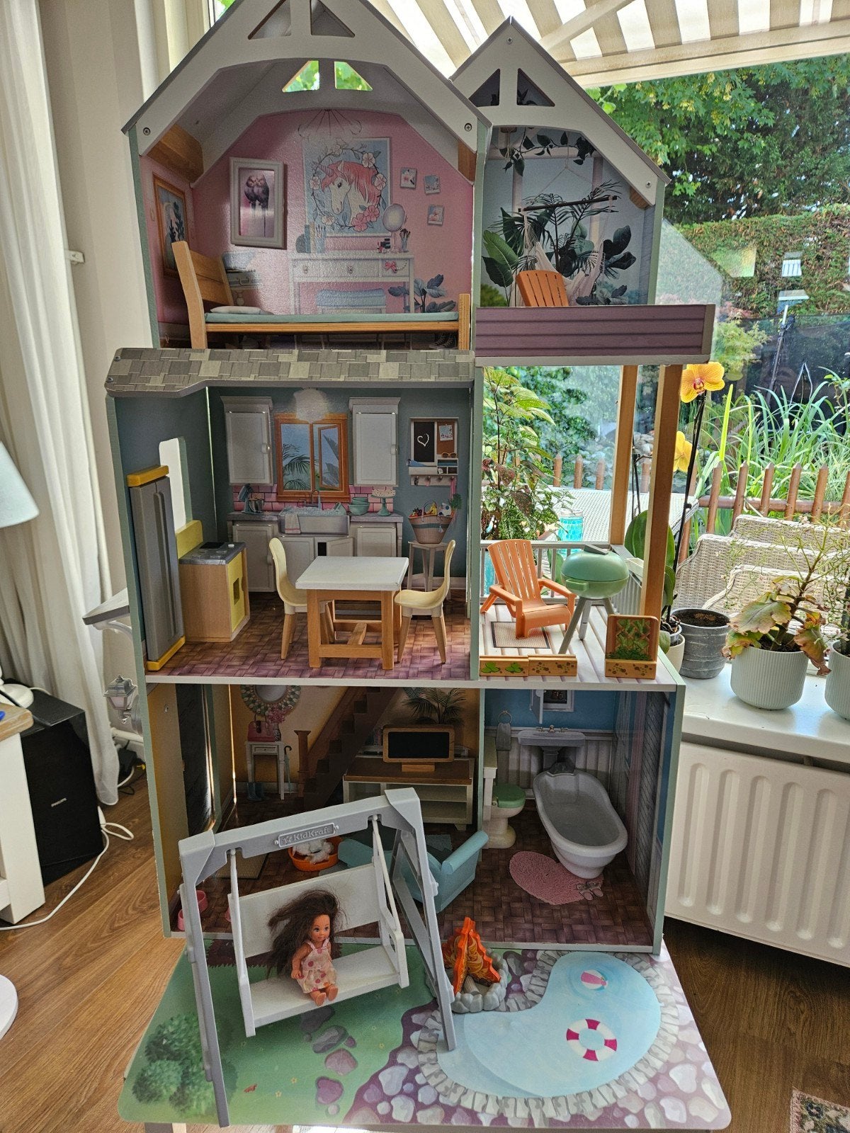Barbie huis/ poppenhuis, Kinderen en Baby's, Speelgoed | Poppenhuizen, Ophalen, Gebruikt, Poppenhuis