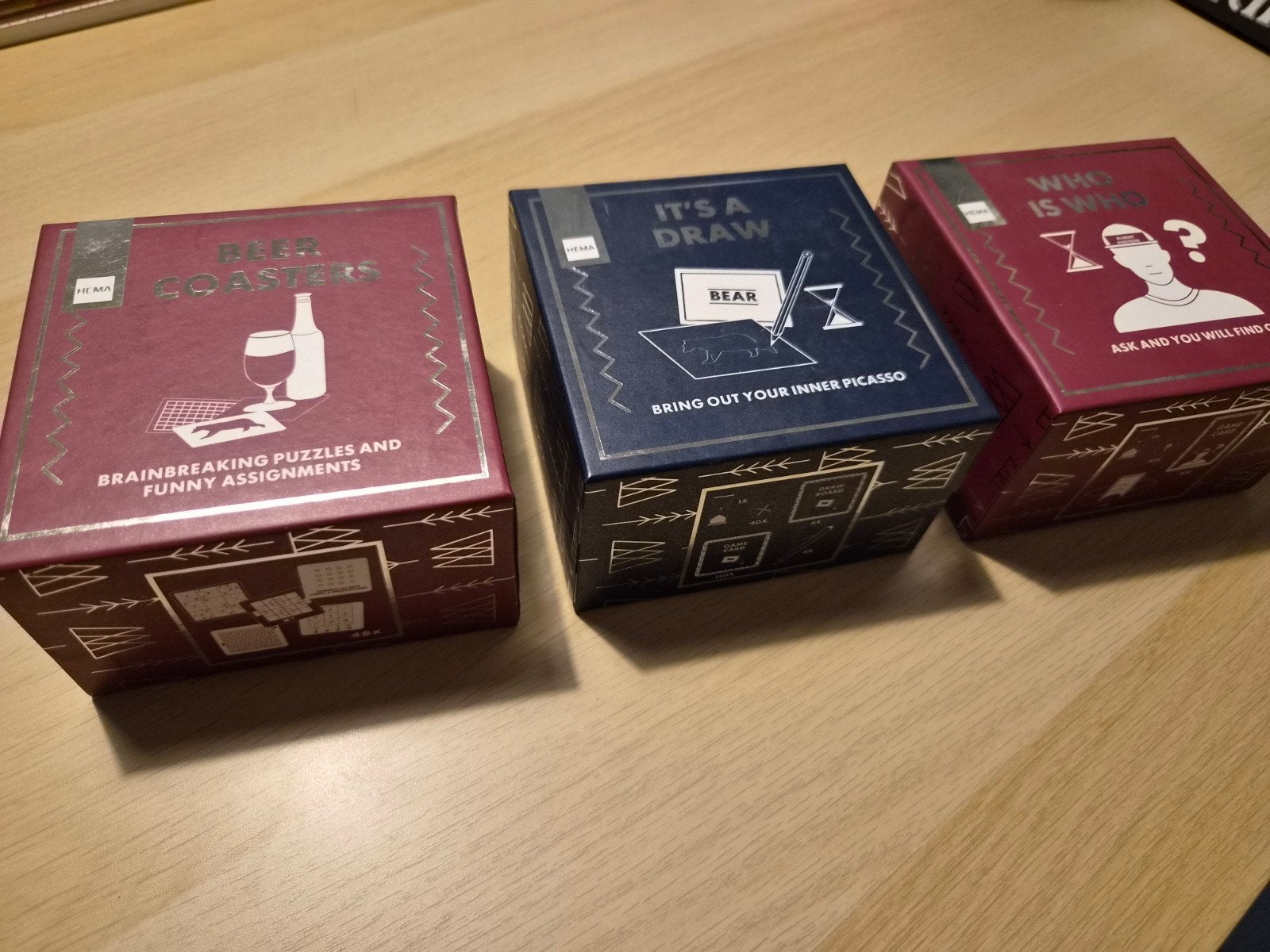 Hema partyspellen: Beer Coasters, It's a Draw, Who is W, Een of twee spelers, Ophalen of Verzenden, Zo goed als nieuw, Hema