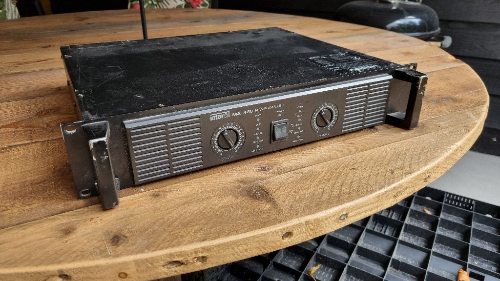 Reciever versterker amp Inter M MA-430 Power Amplifier, Gebruikt, Party speaker, Ophalen, 150 watt of meer