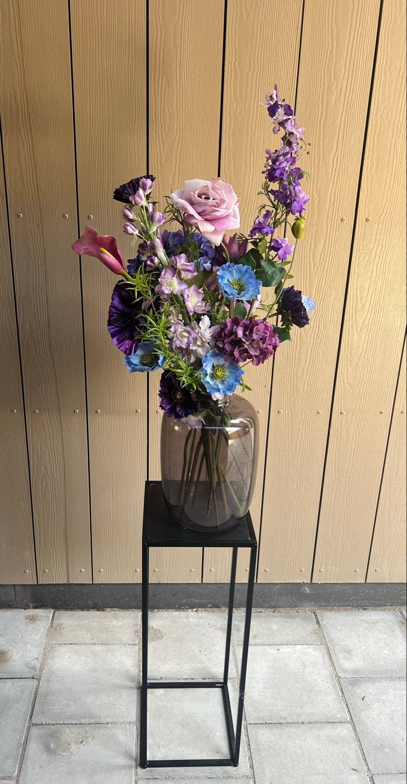 Smoke Artic vaas met zijden/kunstbloemen, Huis en Inrichting, Ophalen of Verzenden, Nieuw