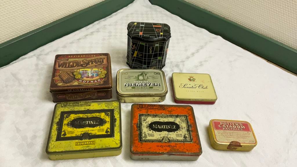 Tabak blikken, niemeijer hofnar martinez potter’s, Ophalen of Verzenden, Gebruikt, Tabaksdoos of Verpakking