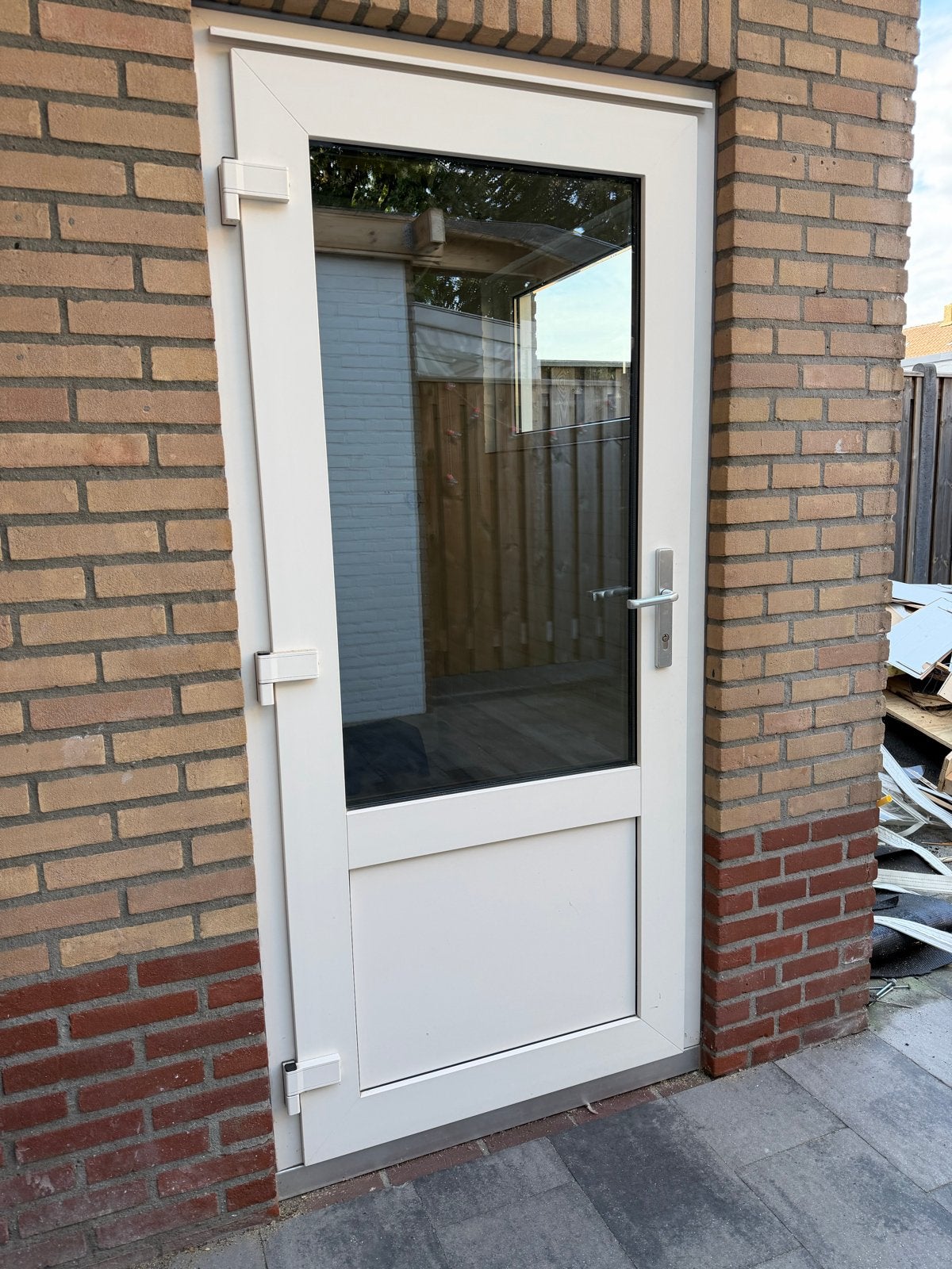 Stevige buitendeur met kozijn en hr++ glas, zonder slot, Ophalen, Kunststof, Gebruikt, 80 tot 100 cm