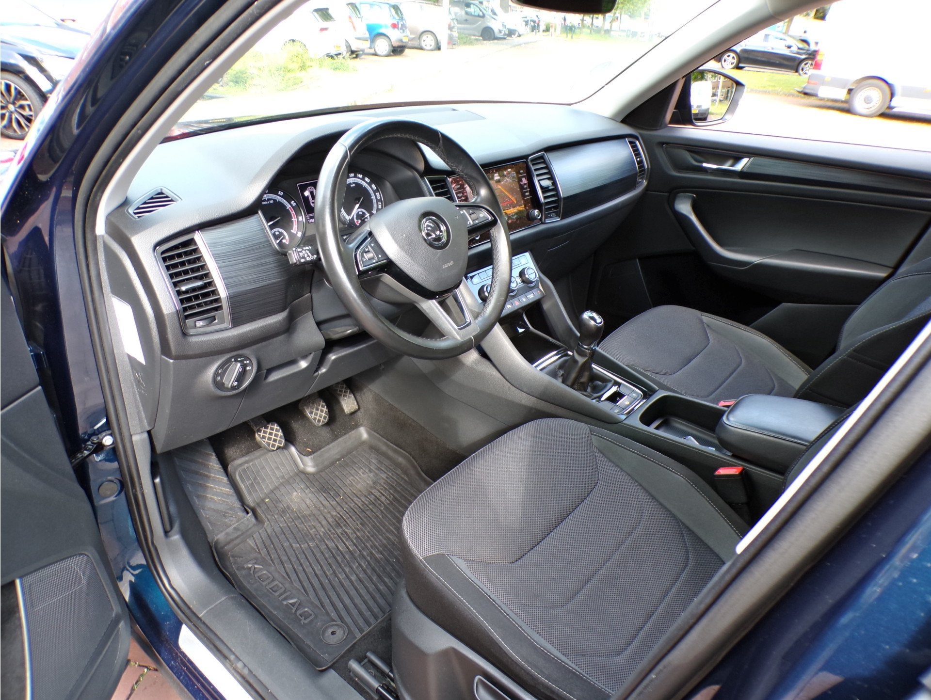 Skoda Kodiaq 1.4 TSI ACT 4x4 Style 7p. 7 PERSOONS NAVI TEL C, Auto's, Gebruikt, Euro 6, 4 cilinders, 7 stoelen