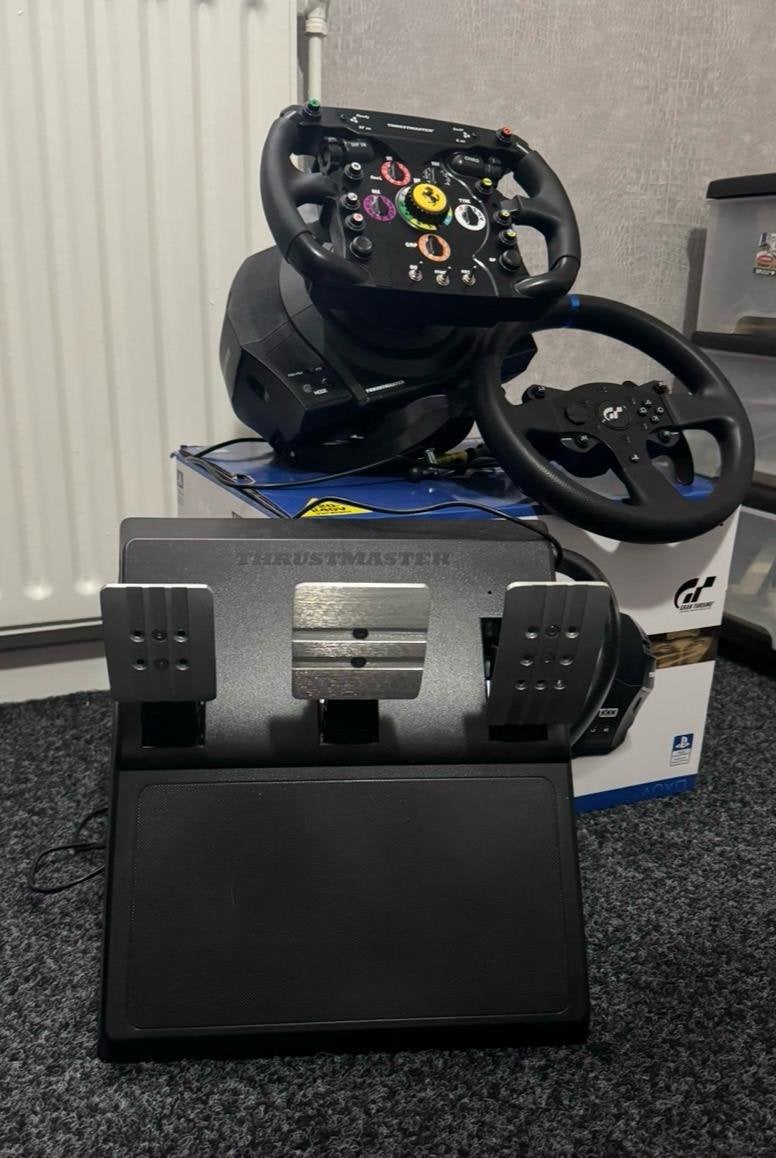 Trustmaster t300 en trustmaster t-gt, Spelcomputers en Games, Ophalen, Gebruikt, Stuur of Pedalen