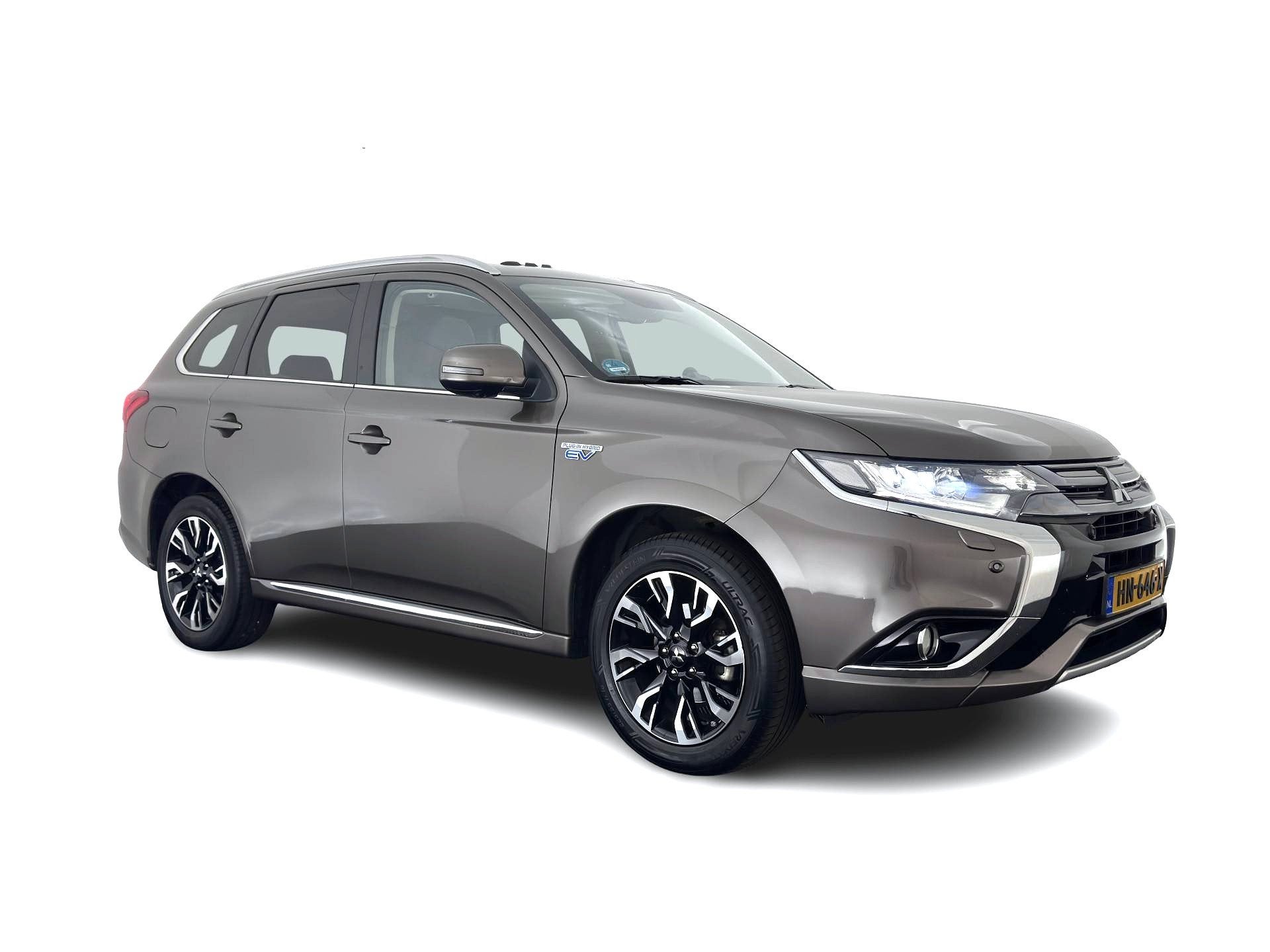 Mitsubishi Outlander 2.0 PHEV instyle+ Aut *PANO | LEATHER |, Auto's, 1998 cc, 4 cilinders, Bruin, 1820 kg