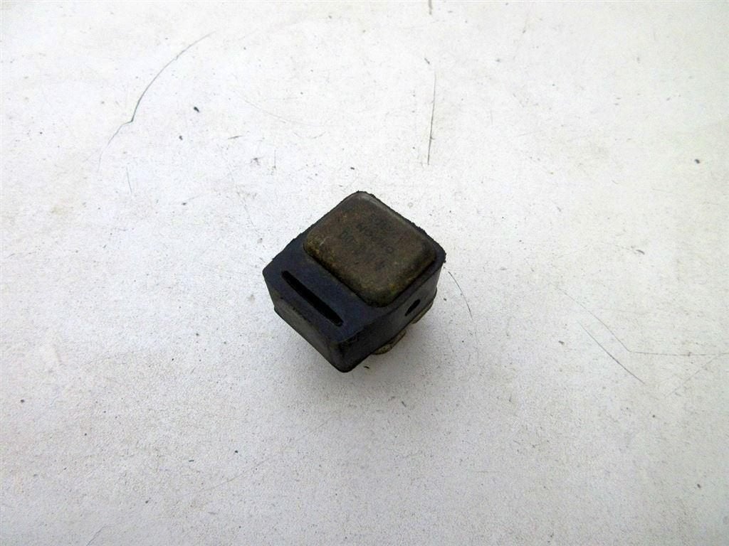 Yamaha XV920 relais Omron 4U8-00 XJ650 XJ750 XJ550 4U800 XS, Ophalen of Verzenden
