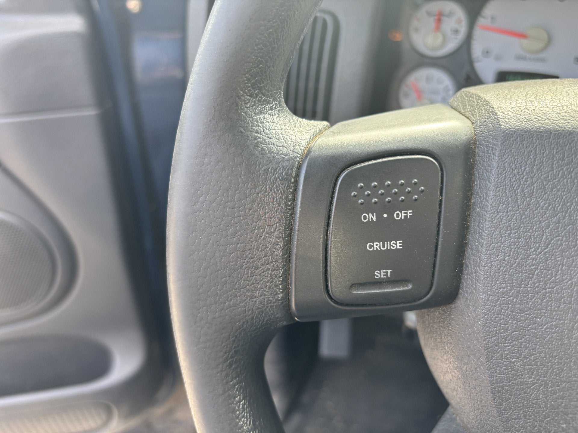 Foto 21 van Dodge Ram 2500 SLT 5.9L Cummins. 4wd, Crew-Cab, Nw-APK, Youn