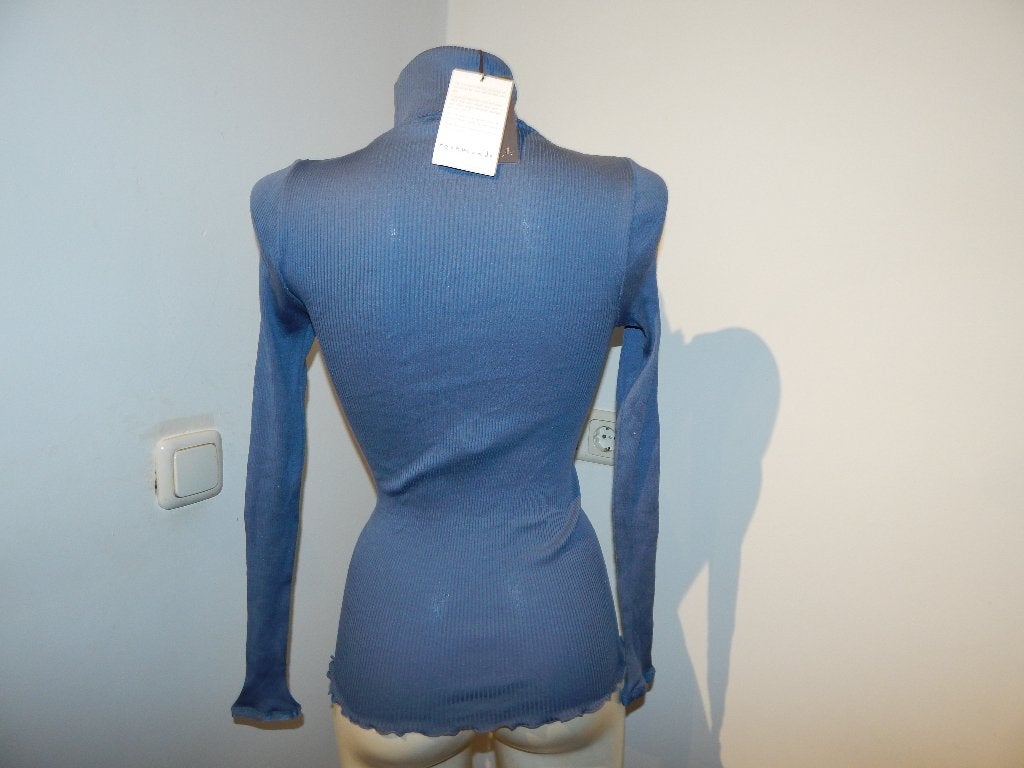 Rosemunde ijs blauw kolletje zijde lange mouwen M, Kleding | Dames, Maat 38/40 (M), Nieuw, Rosemunde, Verzenden