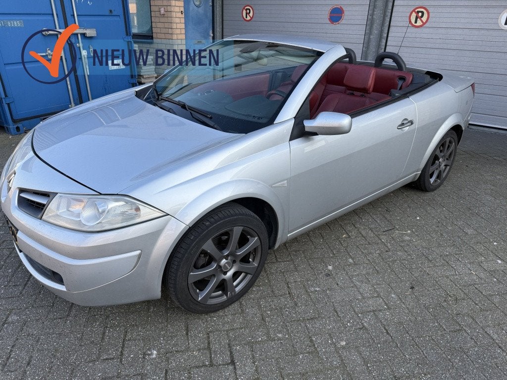 Renault Mégane Coupé-Cabriolet 2.0-16V Privilège, Auto's, 1998 cc, 135 pk, Gebruikt, 4 cilinders