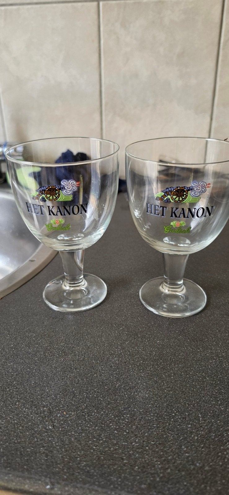 2 Grolsch 'Het Kanon' bierglazen, Ophalen