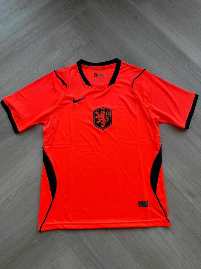 WK ORANJE 2026 Nederlands elftal fan versie maat S, M, L, Sport en Fitness, Voetbal, Maat S, Ophalen of Verzenden, Nieuw, Shirt