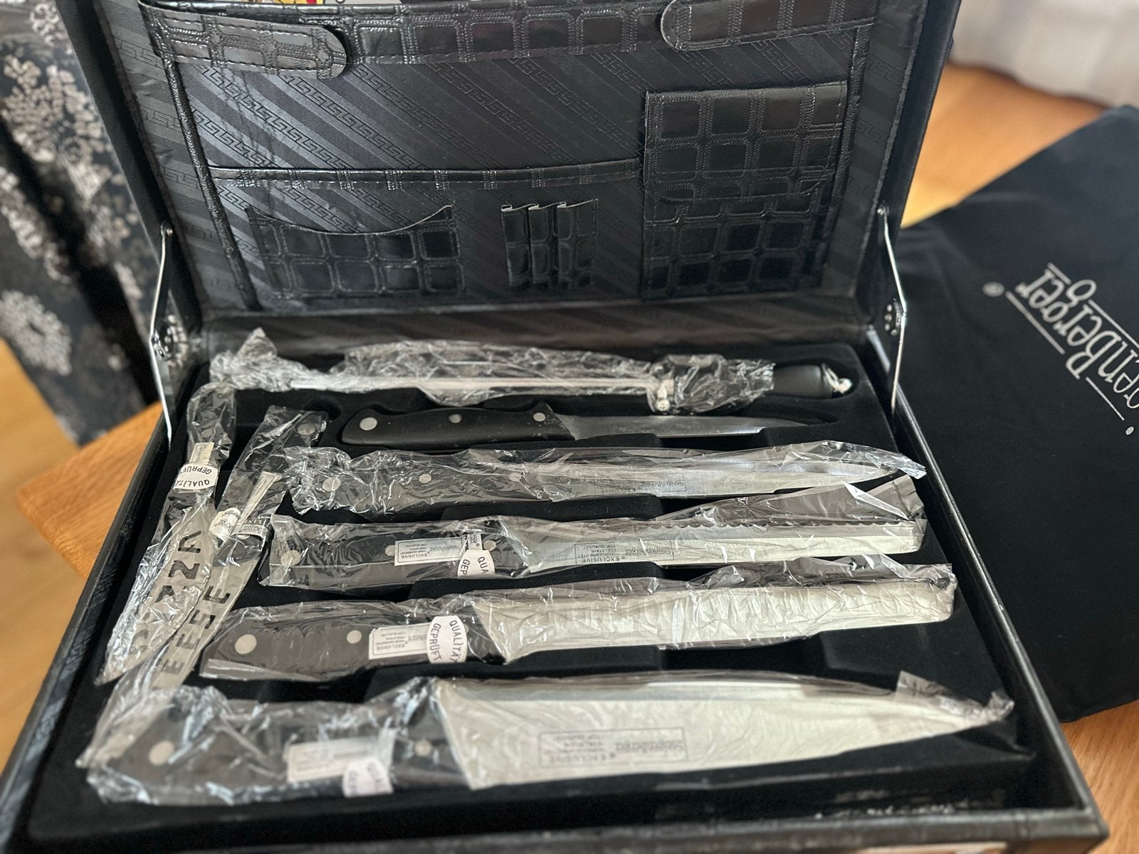 Steigenberger 24-delige messenset in koffer (1x gebruikt), Bestekset, Ophalen of Verzenden, Zo goed als nieuw, Rvs of Chroom