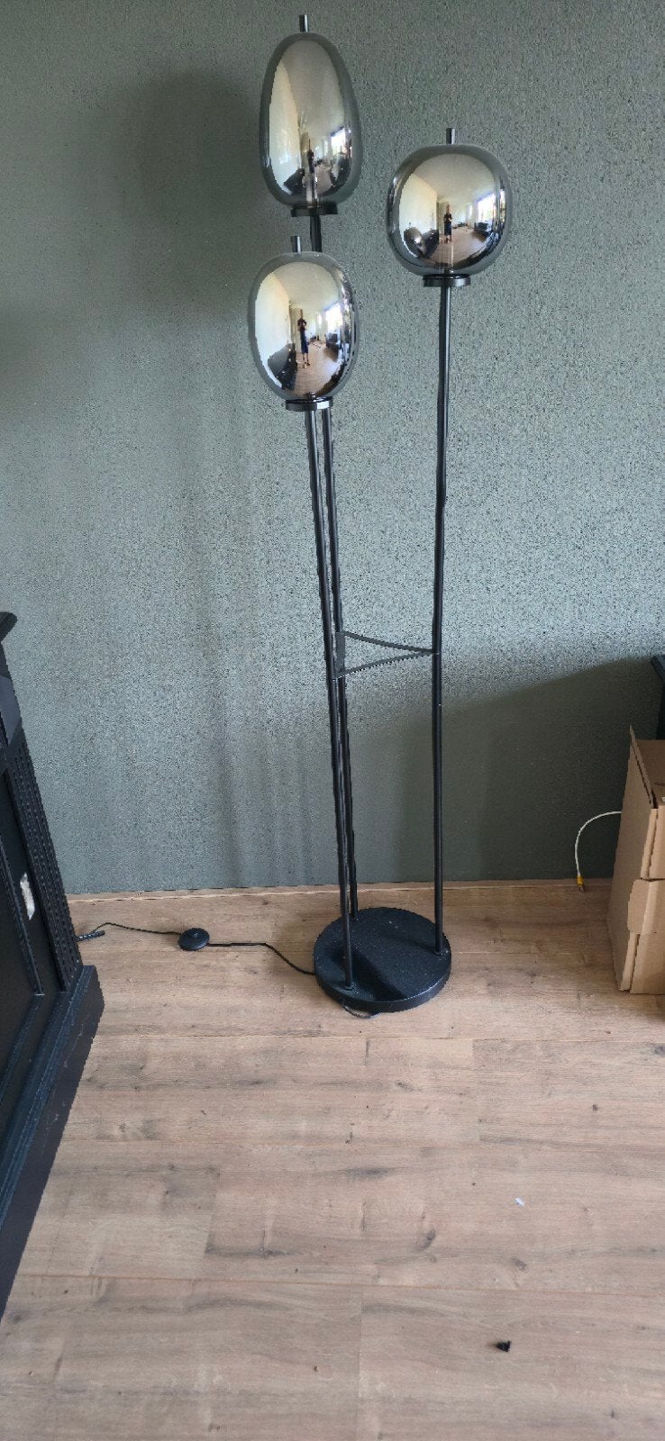 Moderne Hanglamp en vloerlamp met 5 Rookglazen Bollen, Ophalen, Modern, Industrieel, E14 (klein), Zo goed als nieuw