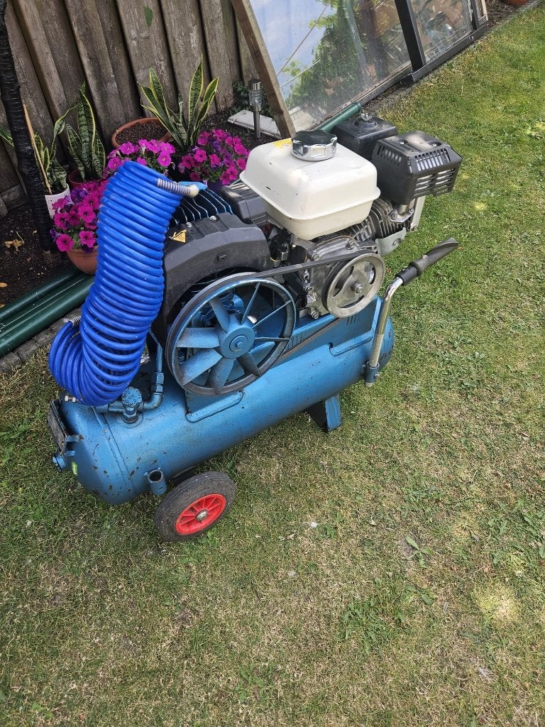 clarke air compressors met honda motor, Ophalen, Gebruikt, 10 bar of meer, 25 tot 100 liter