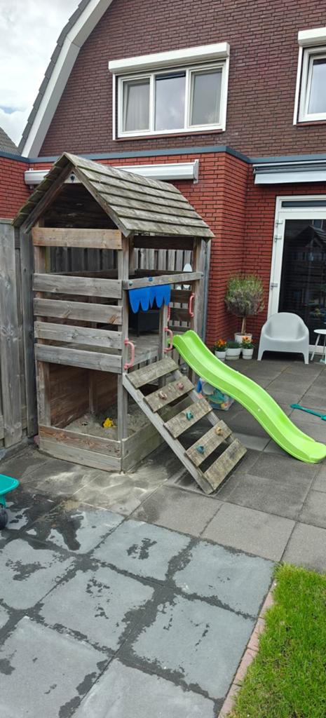 Speelhuisje met glijbaan, Ophalen, Gebruikt, Glijbaan