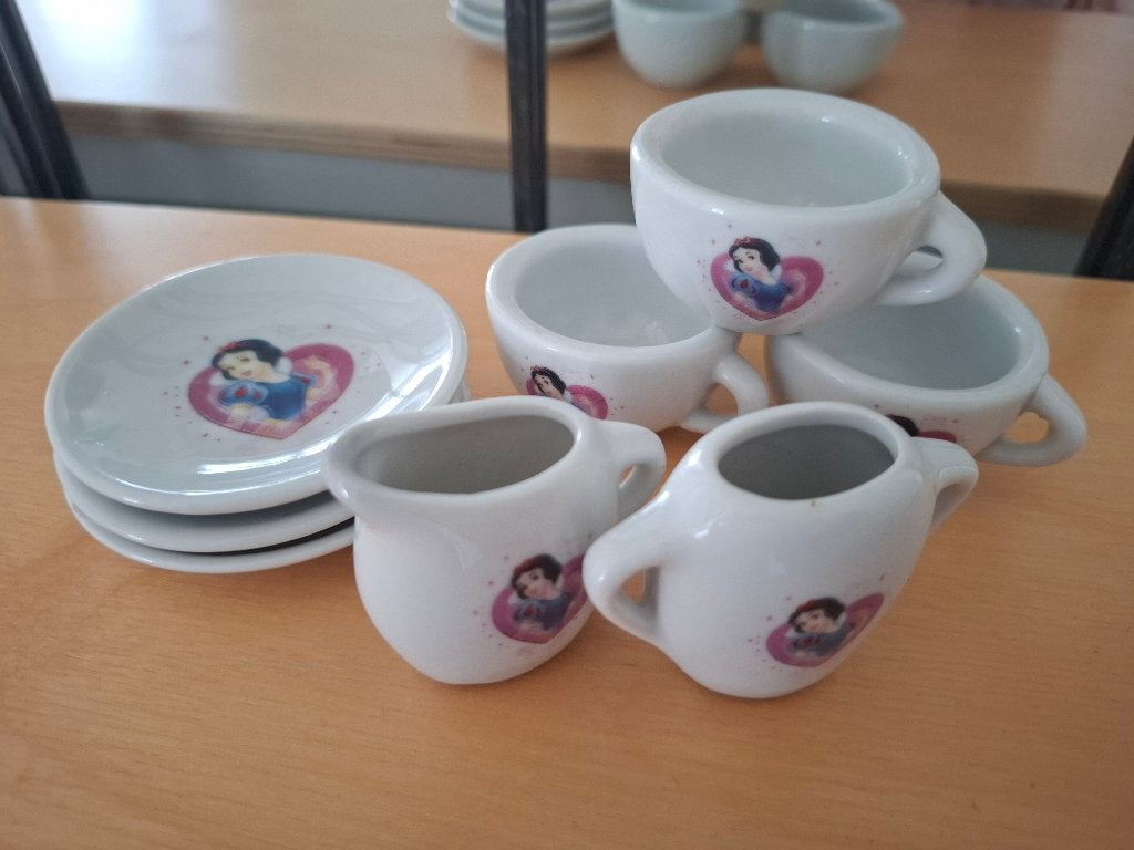Foto 9 van Speelkeukentje