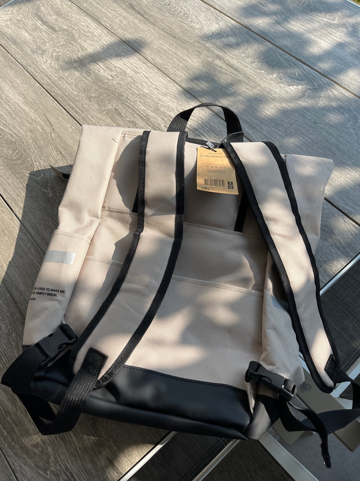 Nieuwe  beige fiets rugzak - Ideaal voor dagelijks gebruik, 25 tot 40 cm, Nieuw, Ophalen of Verzenden, Overige merken