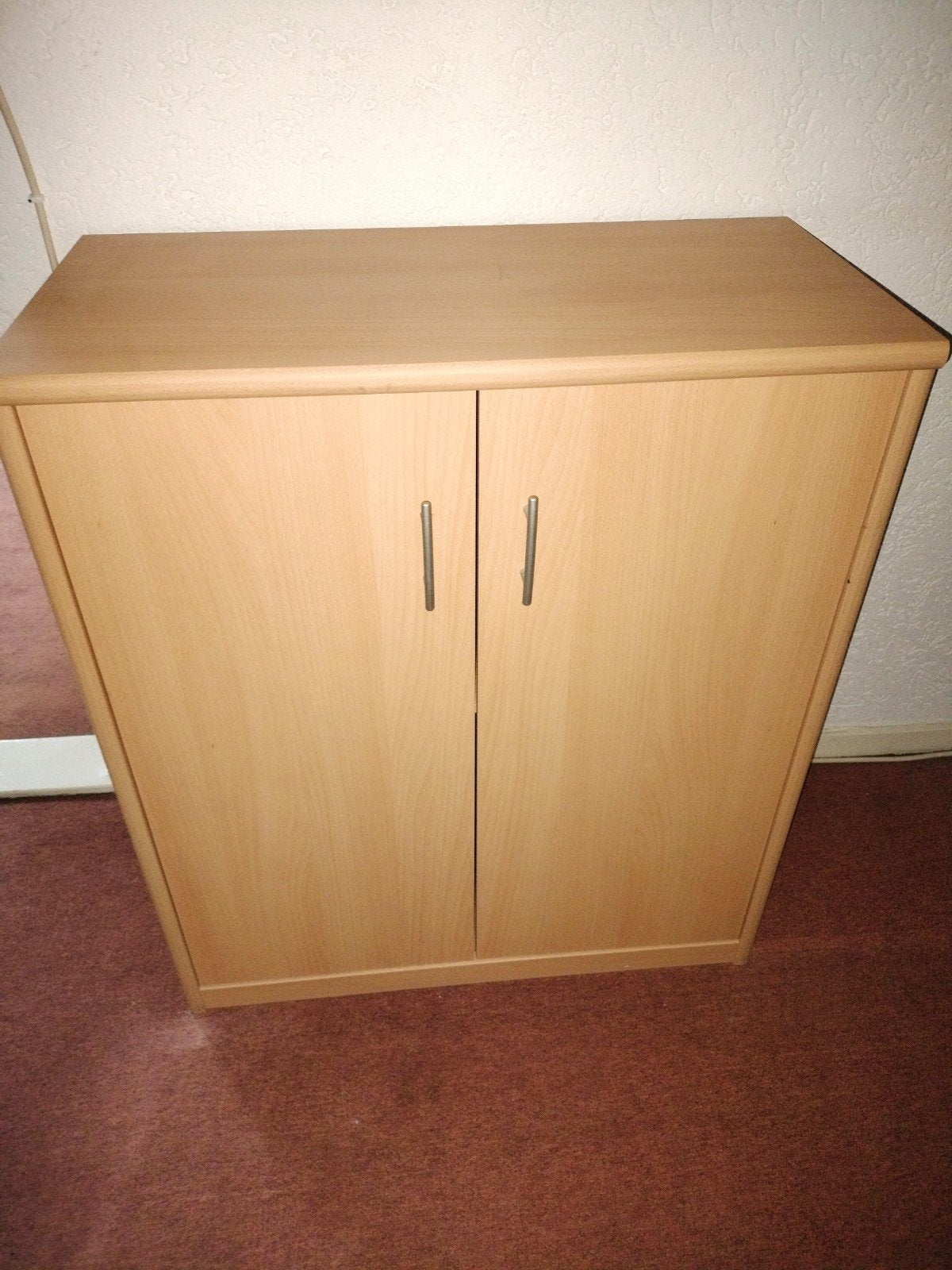 Blank eiken kastje met twee deuren, Ophalen, Gebruikt