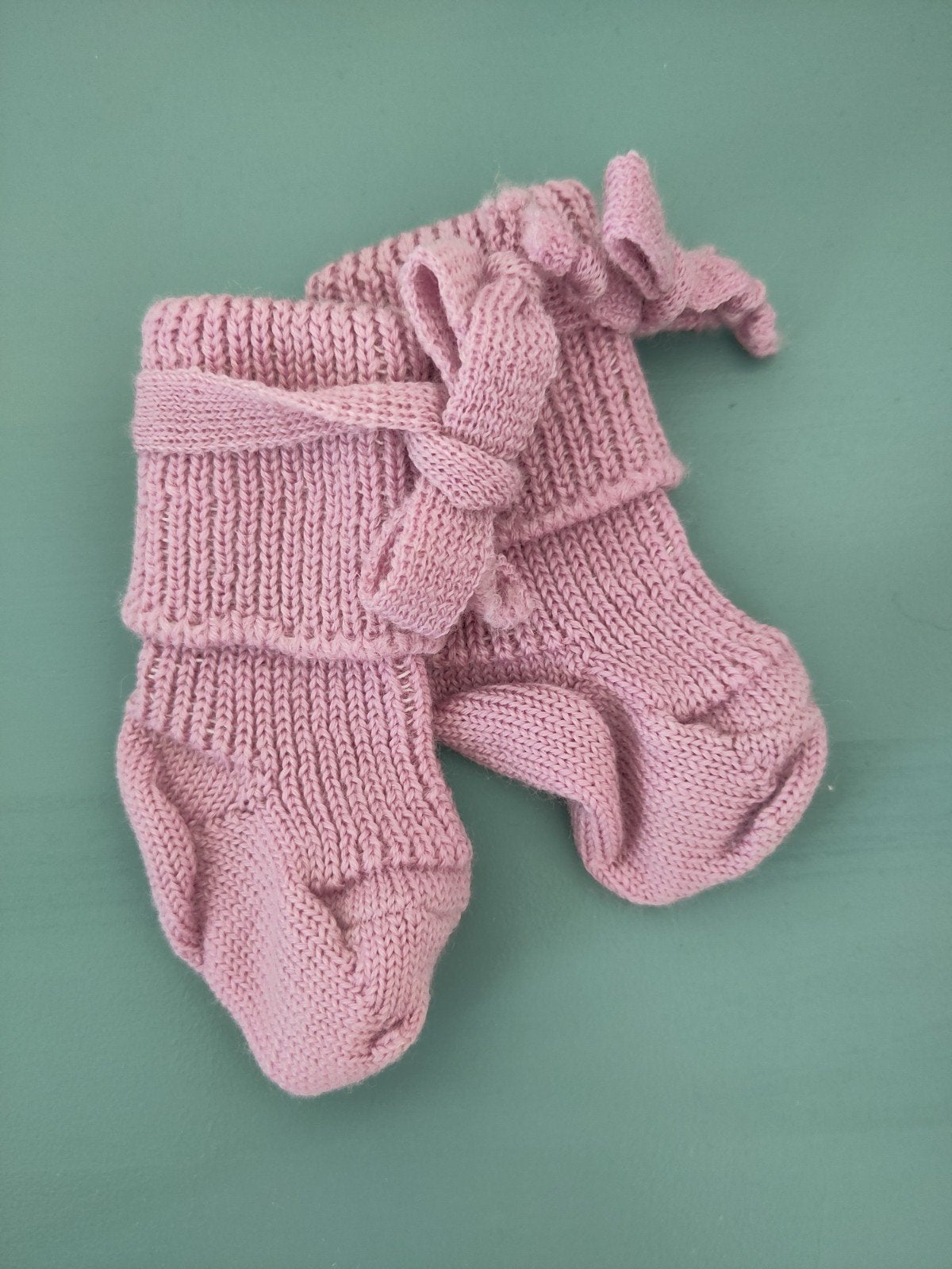 roze wollen slofjes newborn / pasgeboren baby, Ophalen of Verzenden, Zo goed als nieuw, Jongetje of Meisje, Slofjes