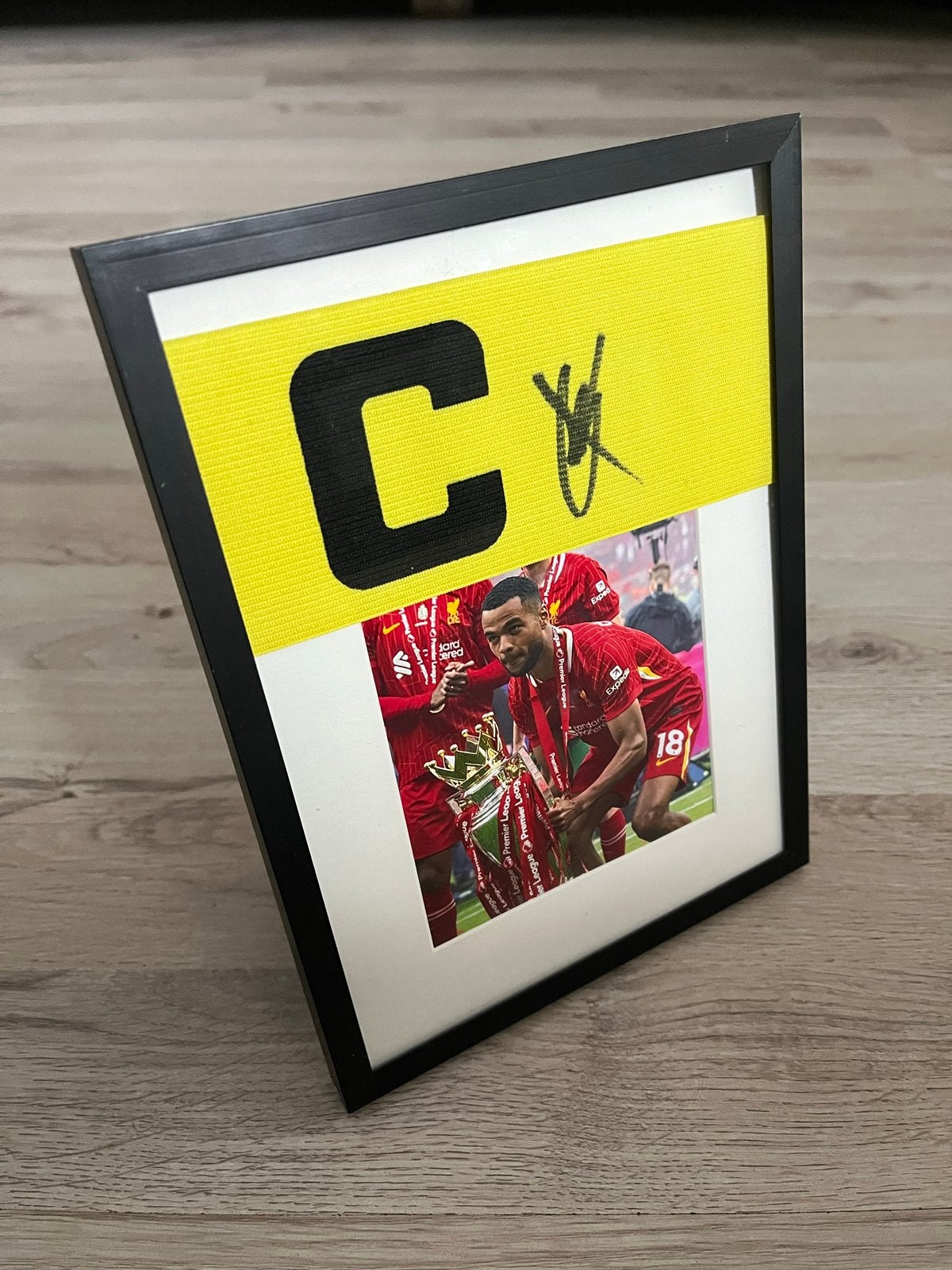 Cody Gakpo gesigneerde aanvoerdersband WK Oranje, Ophalen of Verzenden, Zo goed als nieuw