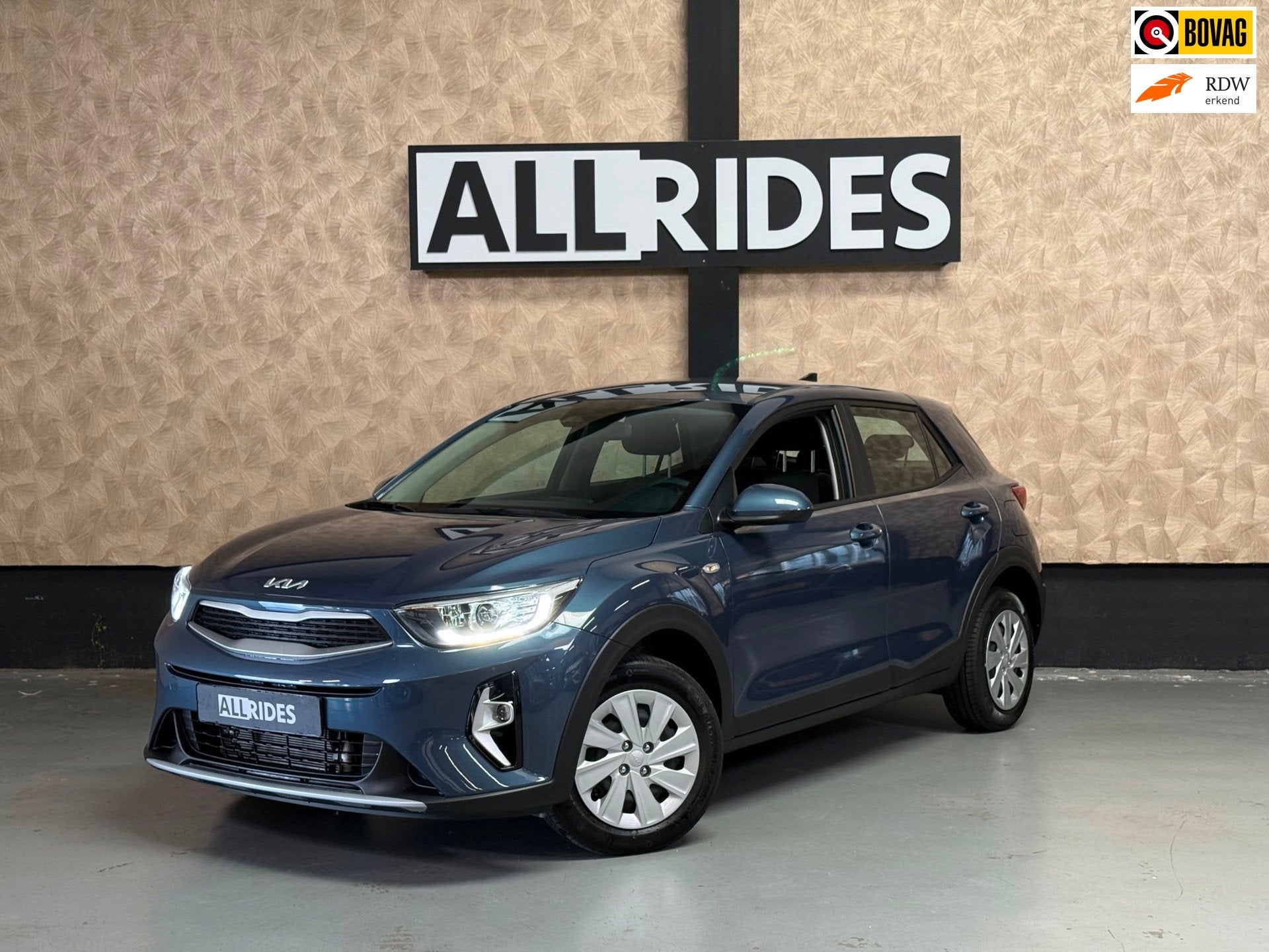 Kia STONIC 1.0 T-GDi MHEV ComfortLine | Camera | Carplay | L, Voorwielaandrijving, Dealer onderhouden, Blauw, 100 pk