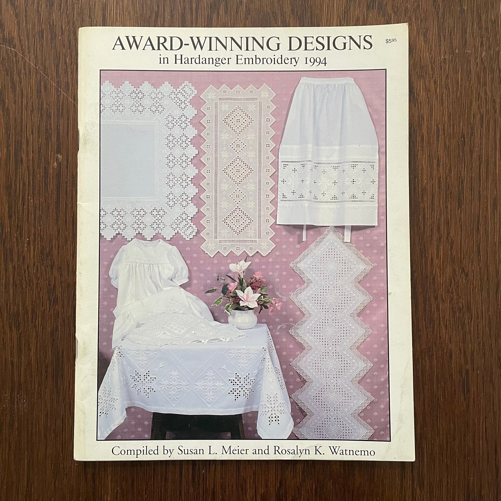 Vintage Hardanger Embroidery designs 1994, Ophalen of Verzenden, Zo goed als nieuw, Patroon