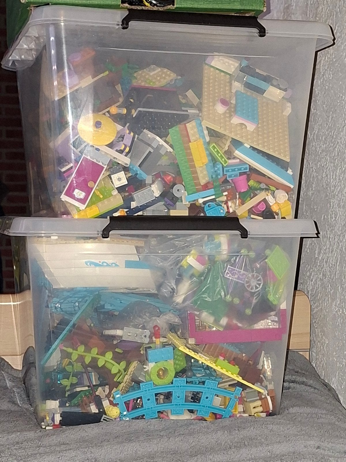 Grote partij Lego Friends en meer in 2 opbergboxen, Gebruikt, Lego, Friends, Ophalen of Verzenden