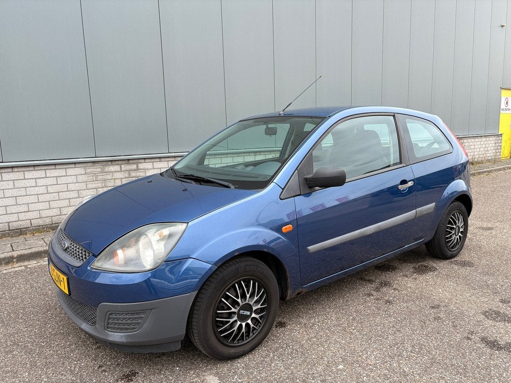 Ford Fiesta 1.3-8V Cool & Sound, 1299 cc, Stof, 4 cilinders, Blauw