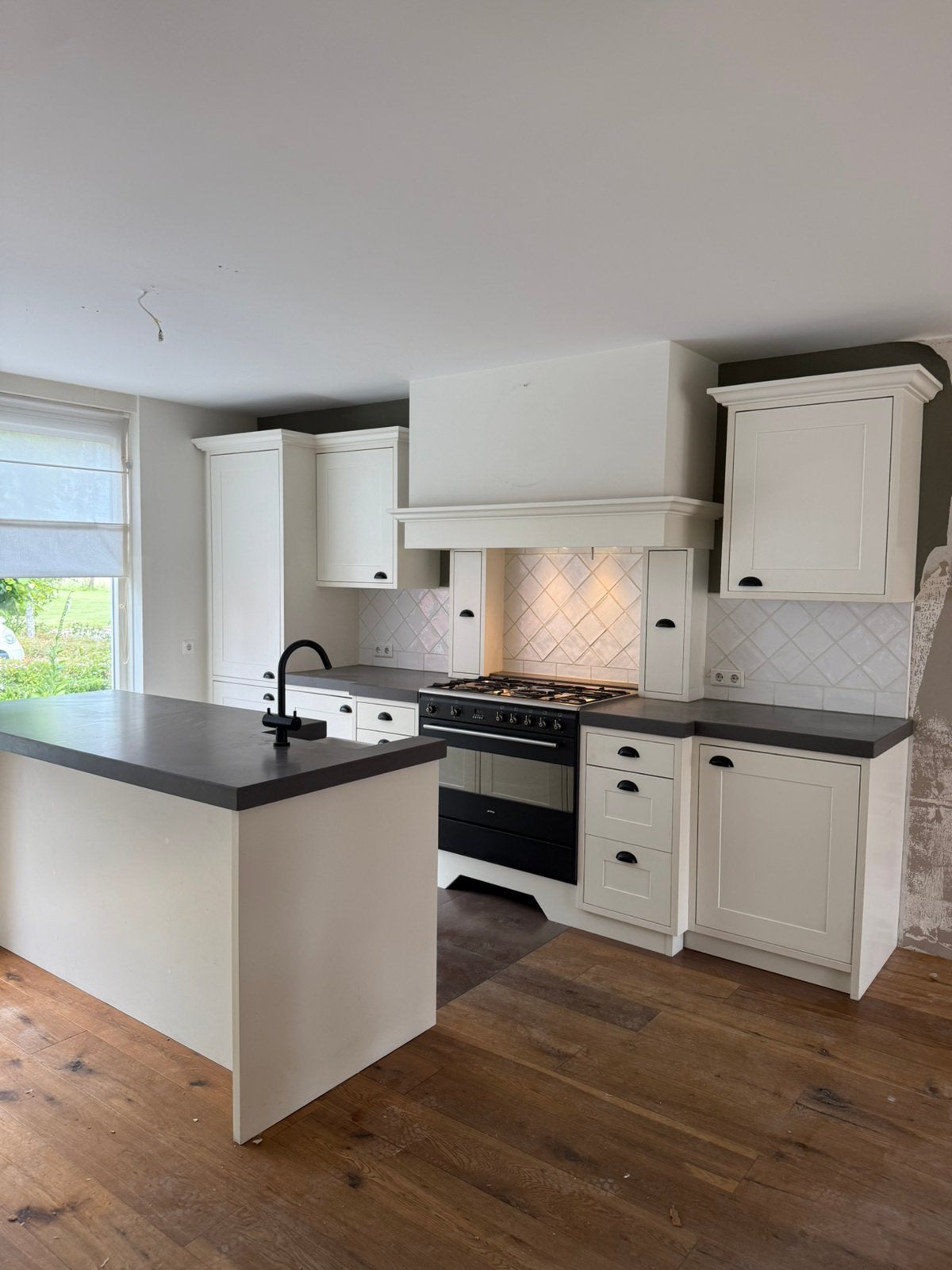 Complete keuken met Eiland + Apparatuur + GEDEMONTEERD, Huis en Inrichting, Ophalen of Verzenden, Crème, Composiet, Hoekkeuken
