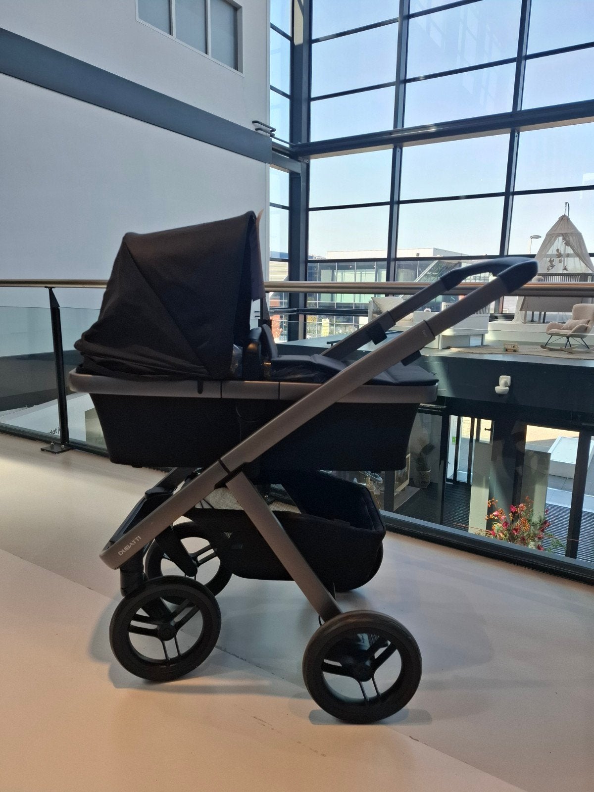 Dubatti Two E2 Kinderwagen - Pitch Black / Satin Grey, Ophalen of Verzenden, Zo goed als nieuw