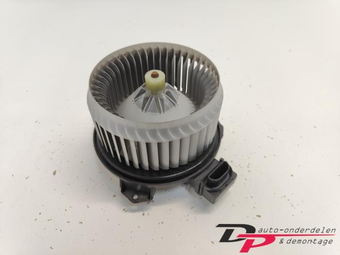 Kachel Ventilatiemotor van een Suzuki Swift, Auto-onderdelen, Gebruikt, -, -, Ophalen of Verzenden