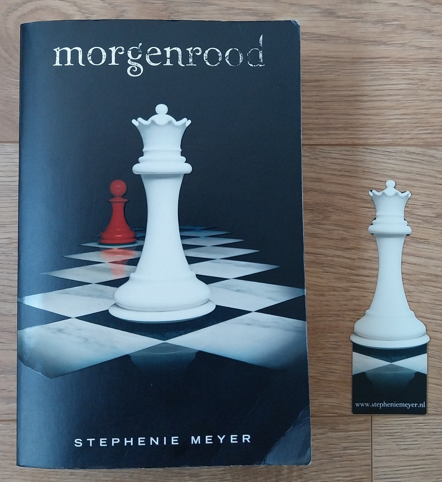 Stephanie Meyer, Morgenrood, Ophalen of Verzenden, Gelezen