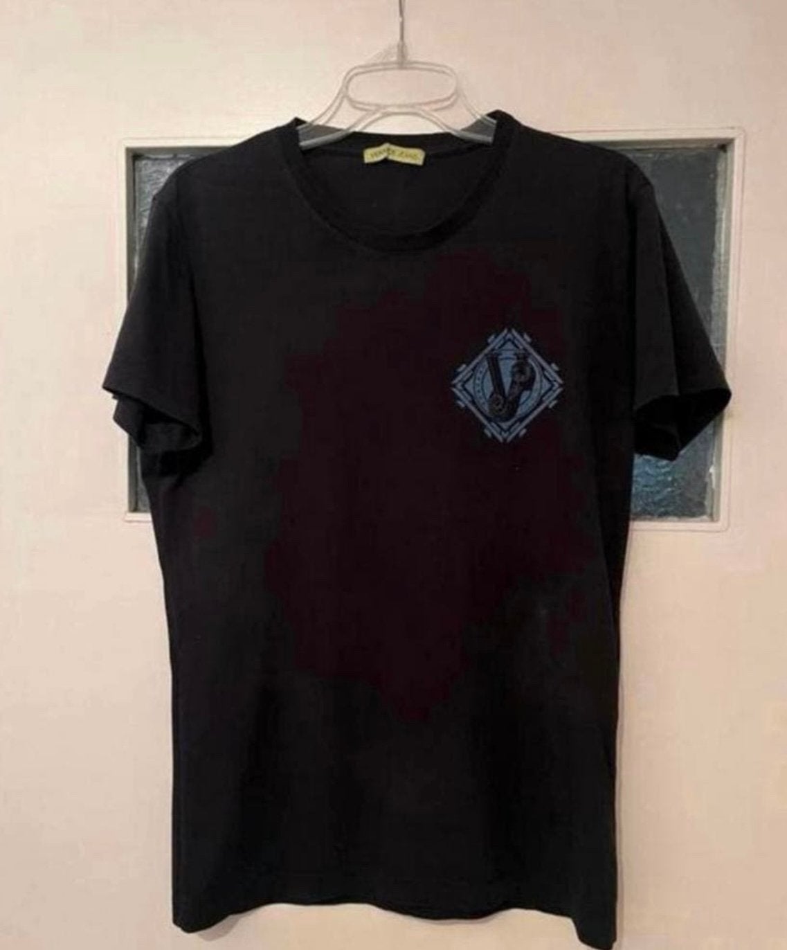 Versace t shirt, Ophalen of Verzenden, Zo goed als nieuw, Maat 46 (S) of kleiner, Zwart