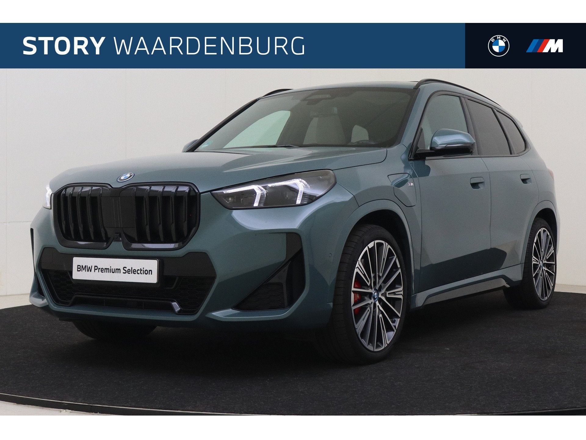 BMW X1 xDrive30e High Executive M Sport Automaat / Panoramad