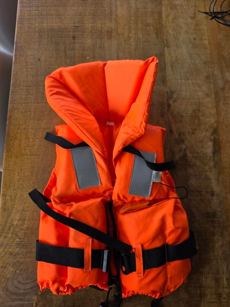 Oranje zwemvest 100N voor baby/kind, Watersport en Boten, Watersportkleding, Gebruikt, Kind, Ophalen of Verzenden, Hema