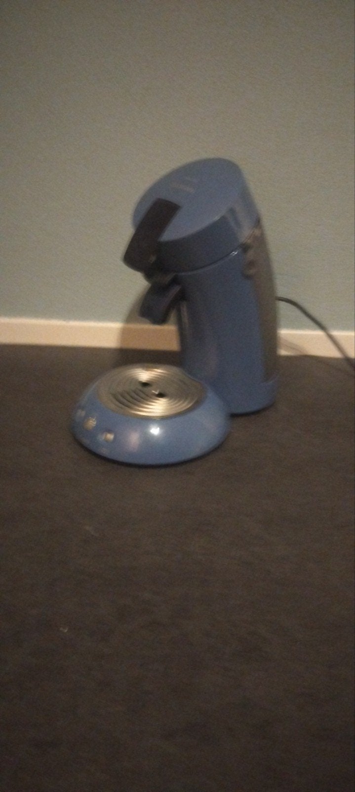 Senseo koffiezetapparaat - lekt licht, werkt nog goed, Ophalen of Verzenden, Gebruikt, Koffiemachine, Koffiepads en cups