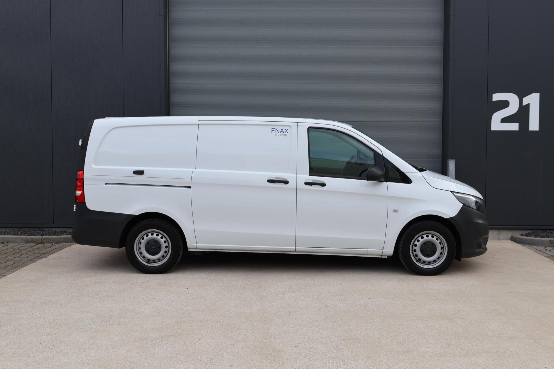 Mercedes Vito Bestel 116 CDI Lang KOELWAGEN / Automaat / Cam, Auto's, Gebruikt, 4 cilinders, 1914 kg, Mercedes-Benz
