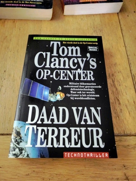 Tom Clancy's Op-Center: Daad van Terreur - Technothriller, Ophalen of Verzenden, Gelezen, Tom Clancy en Steve Pieczenik, Nederland