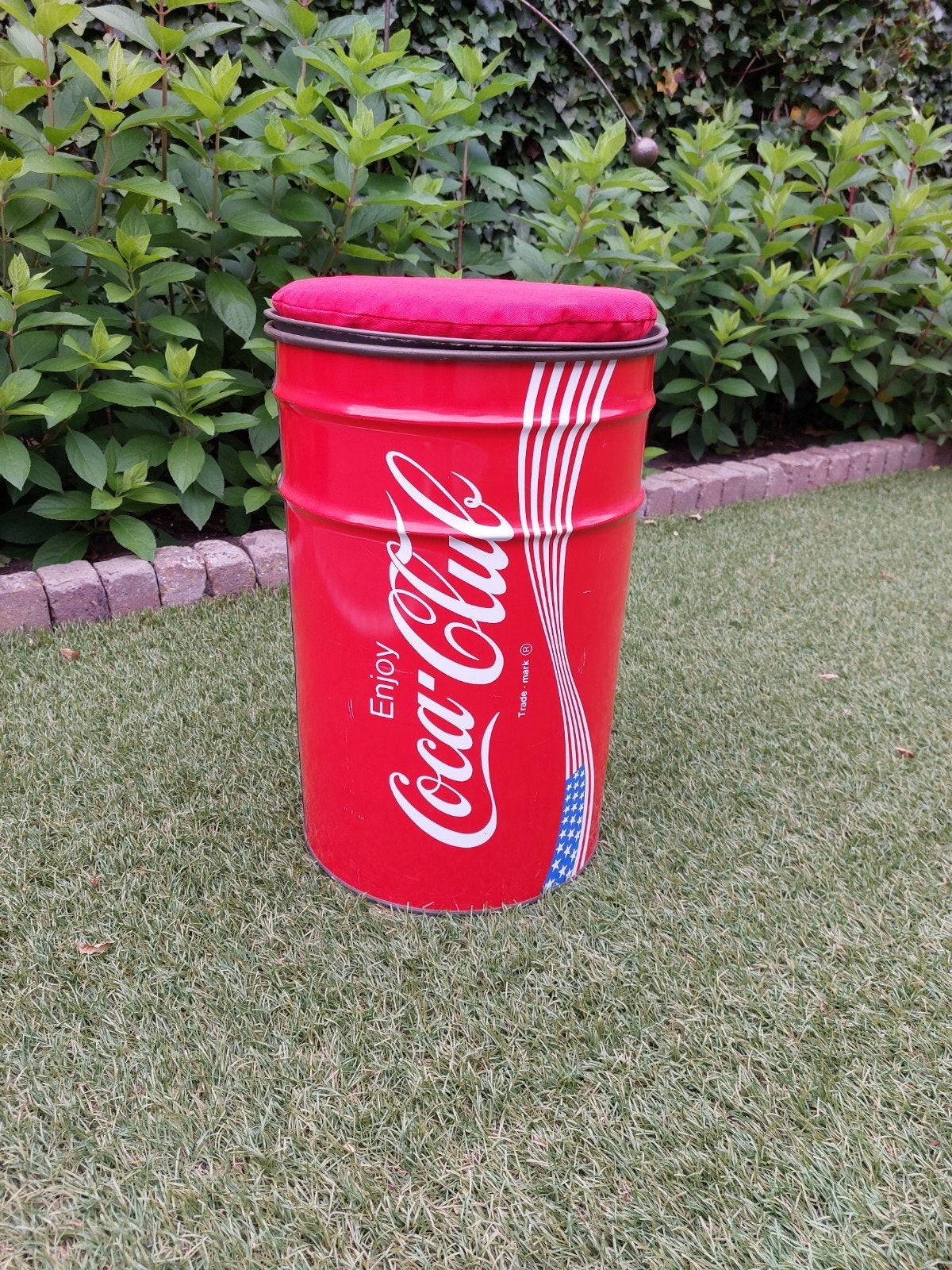 Vintage Coca-Cola blik ton met kussen - decoratief, Verzamelen, Ophalen of Verzenden, Gebruikt, Overige typen