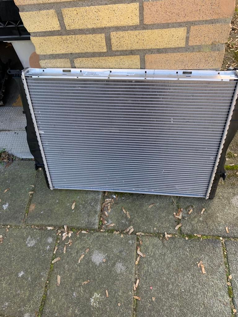 Radiator motor en radiator chargecooler bmw 3, Ophalen, Nieuw, BMW