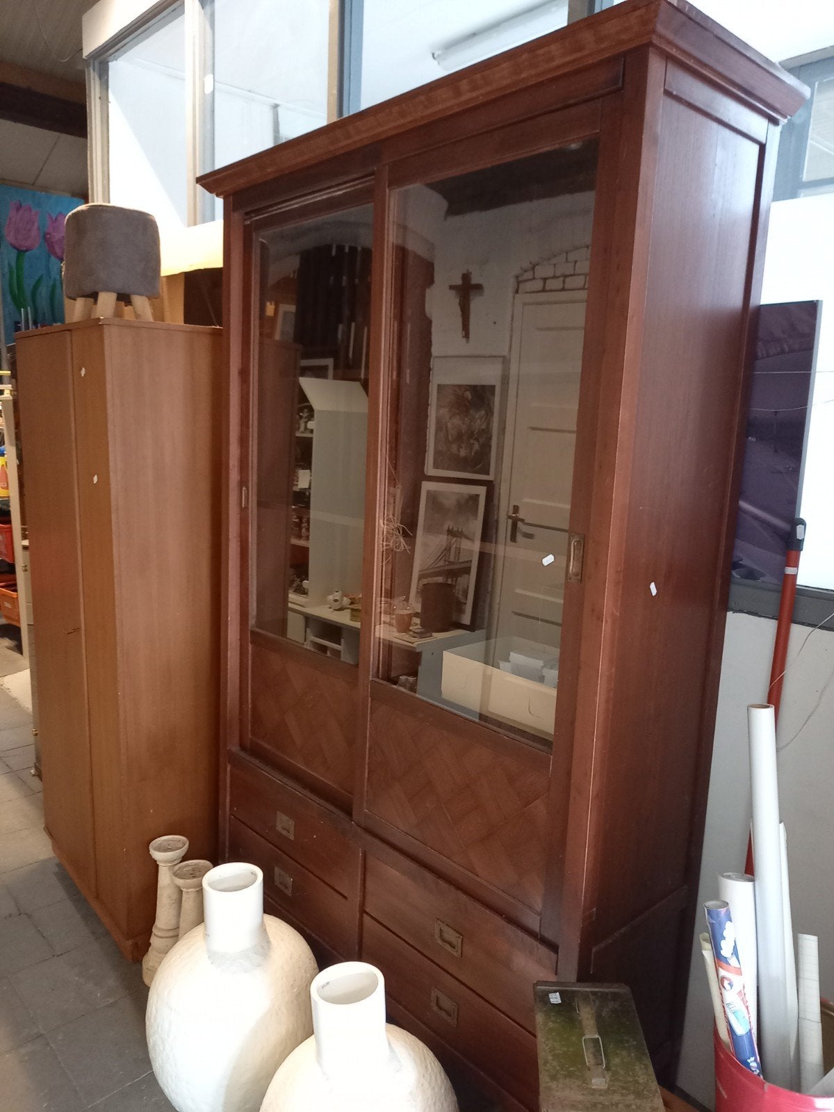 kast met glazen schuifdeuren, Antiek en Kunst, Ophalen