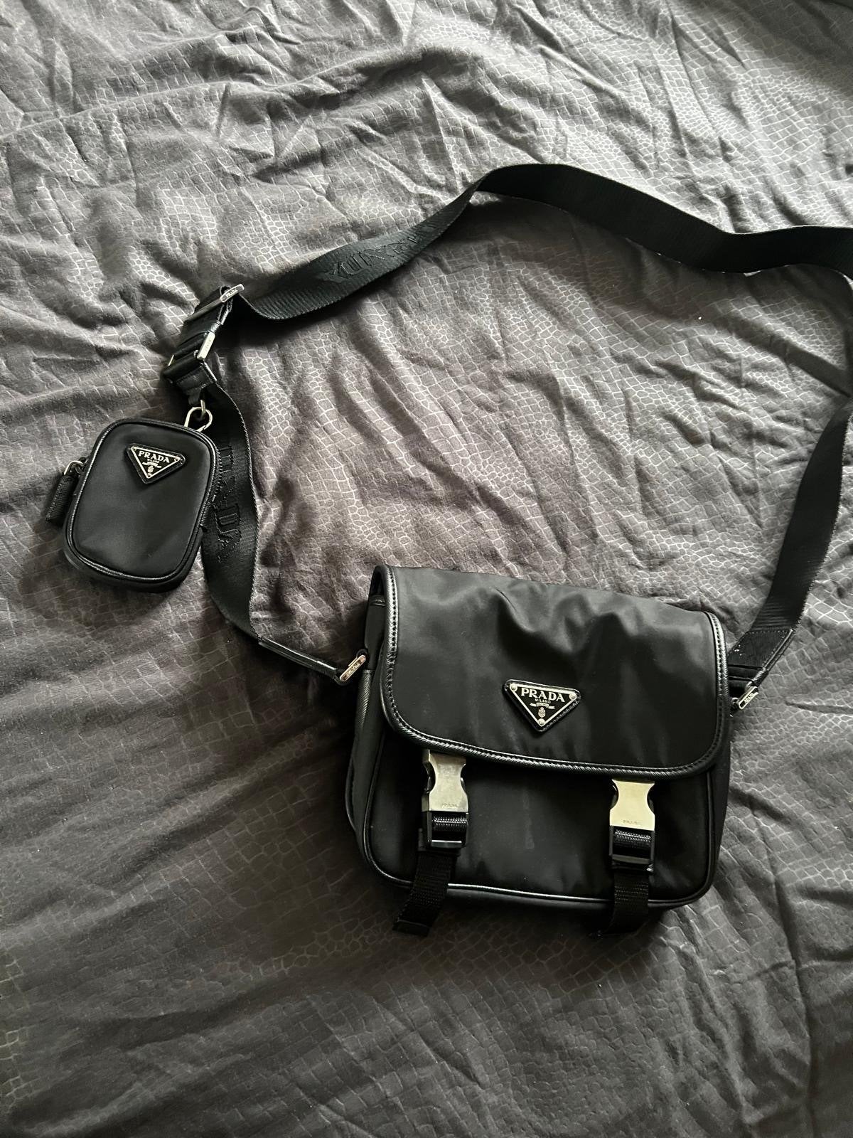 Prada Saffiano Nektas Schoudertas, Ophalen of Verzenden, Gebruikt, Zwart