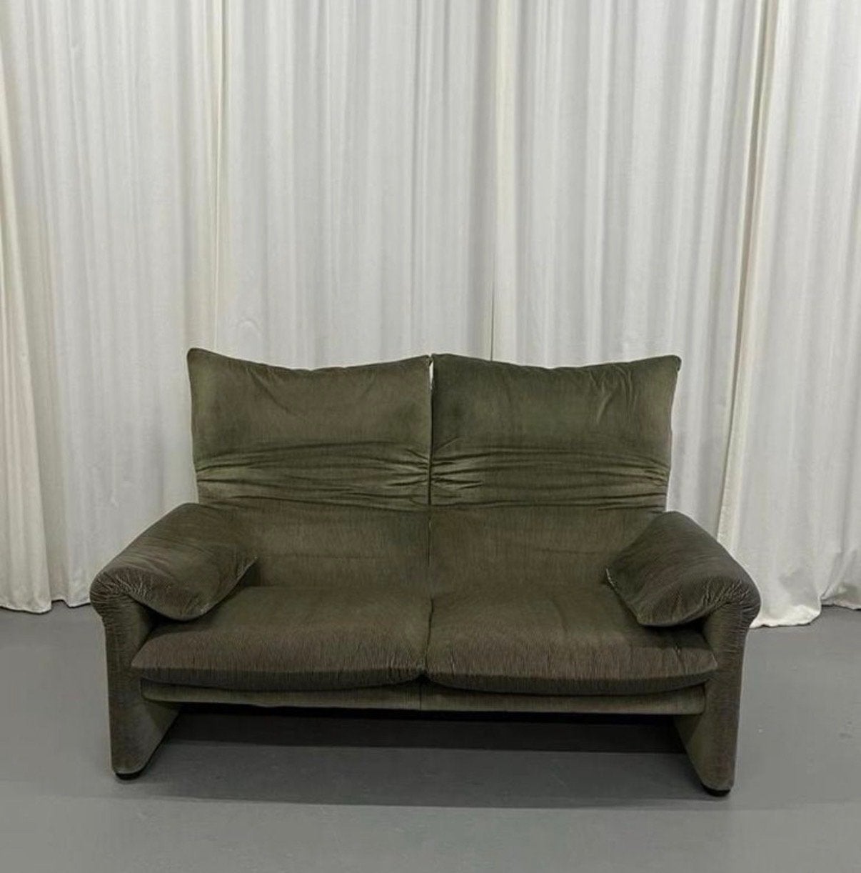 Cassina Maralunga 2 seater sofa - darkgreen striped, Ophalen, 150 tot 200 cm, Tweepersoons, 75 tot 100 cm