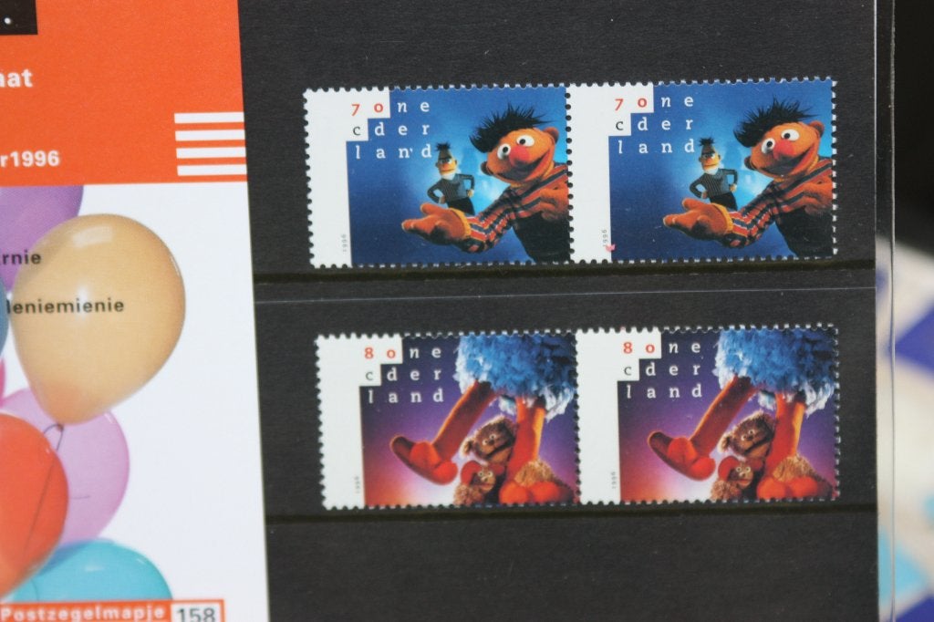 Postzegelmapje PTT Sesamstraat 1996 mooi, Ophalen of Verzenden, Na 1940, Postfris
